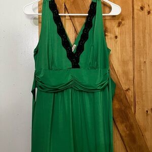 Elegant Green Lace-Trimmed Top